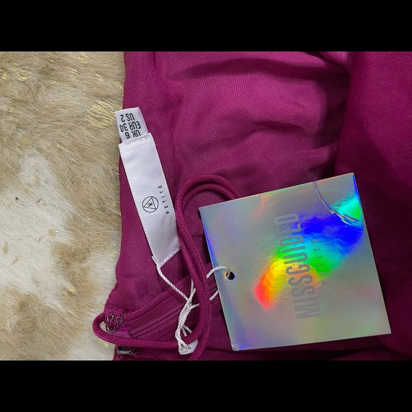 Missguided petite hammered satin Playsuit pink - Picture 2 of 3